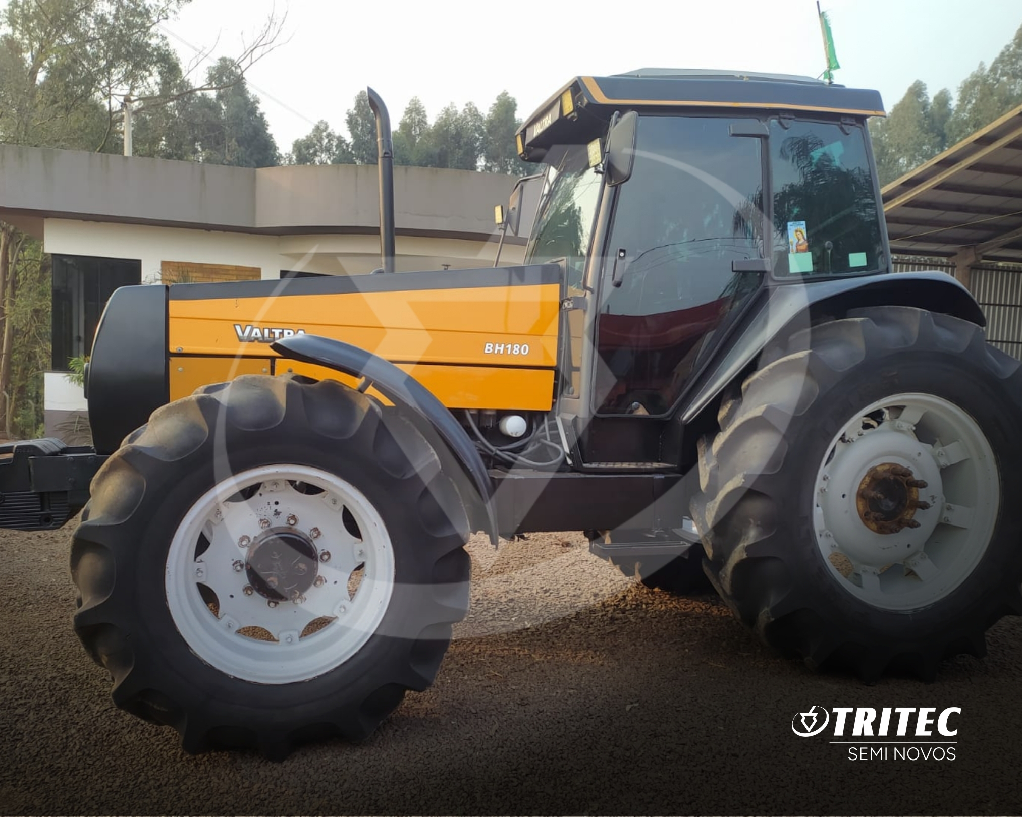 Imagem do produto: TRATOR AGRICOLA BH180